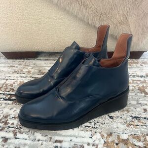 Beautiful IBIZA Jeffrey Campbell Navy Leather Wedges❤️8.5